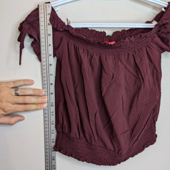 Guess Burgundy Plum Off the Shoulder Puffed Short Sleeve Cropped Top Women Small - Picture 6 of 7